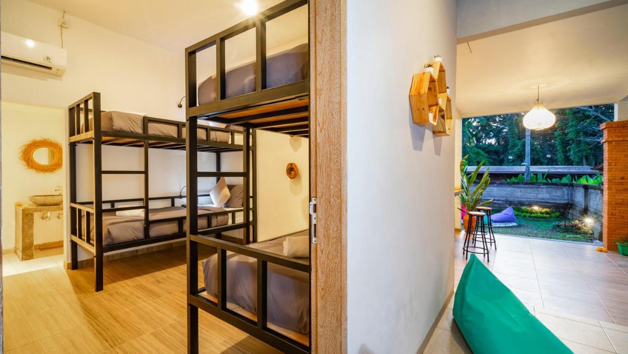 Aura Dormitory House Ubud Kültér fotó